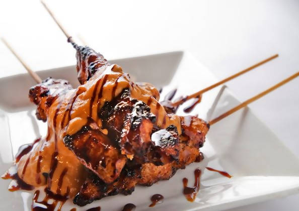 Satay 4 Pcs (lamb/chicken)