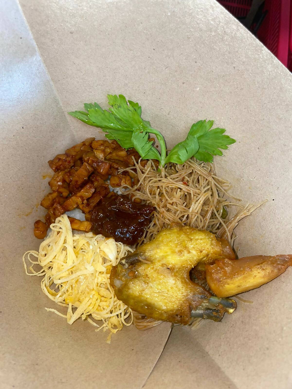 Nasi Bungkus (nasi kuning)