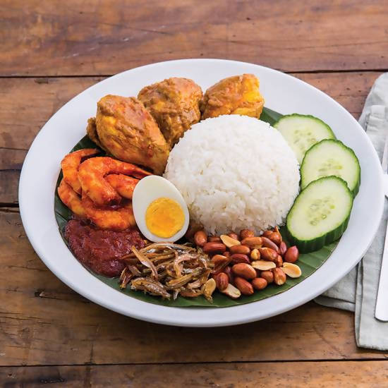 R05 Pappa Special Nasi Lemak with Curry Chicken & Sambal Prawns