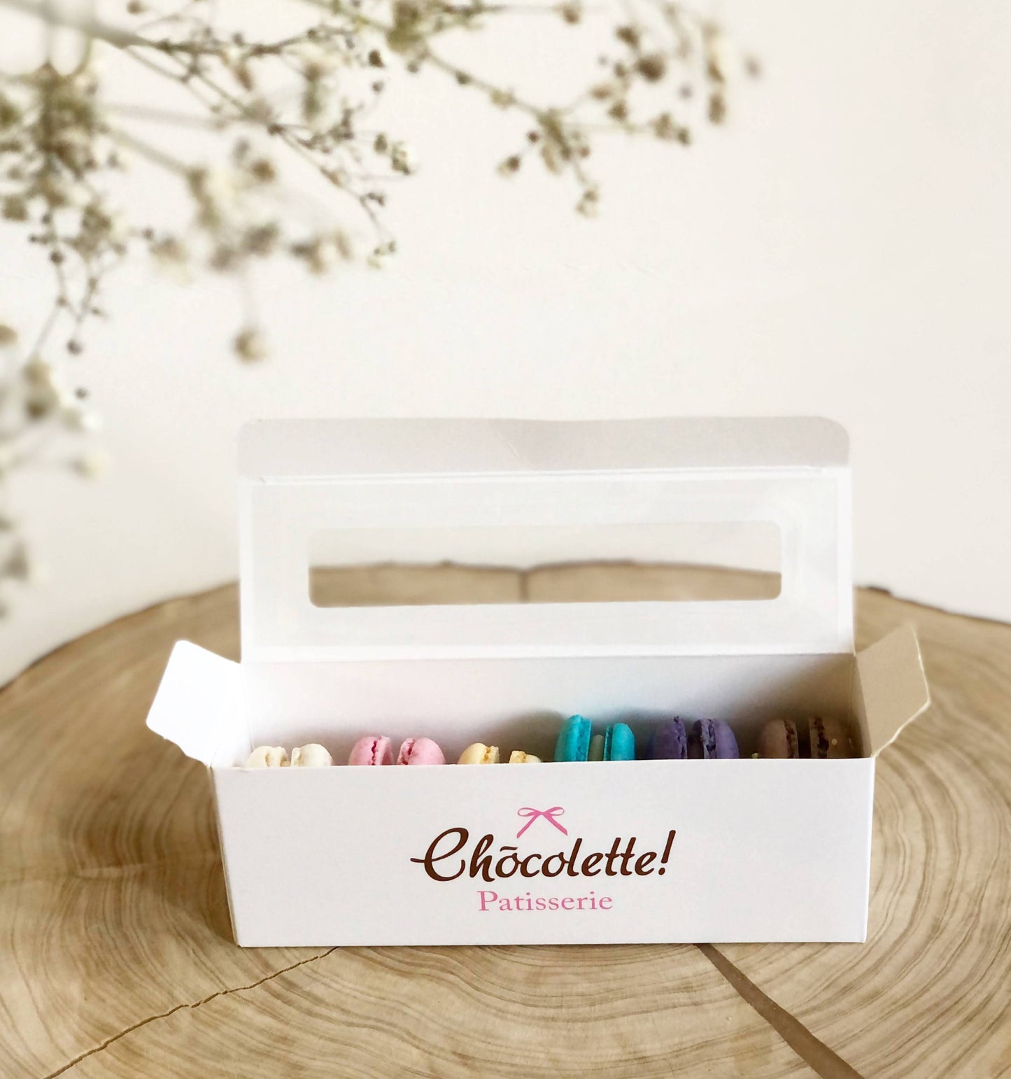 6 Macarons taster box