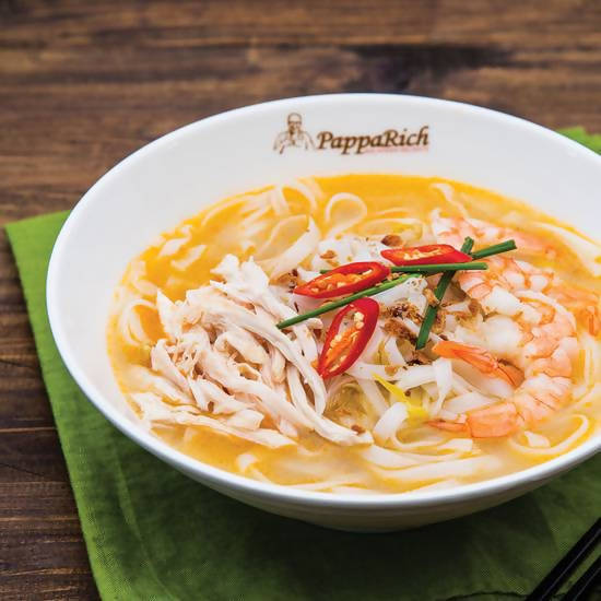 N12 Ipoh Koay Teow Soup with Prawns & Chicken Slices
