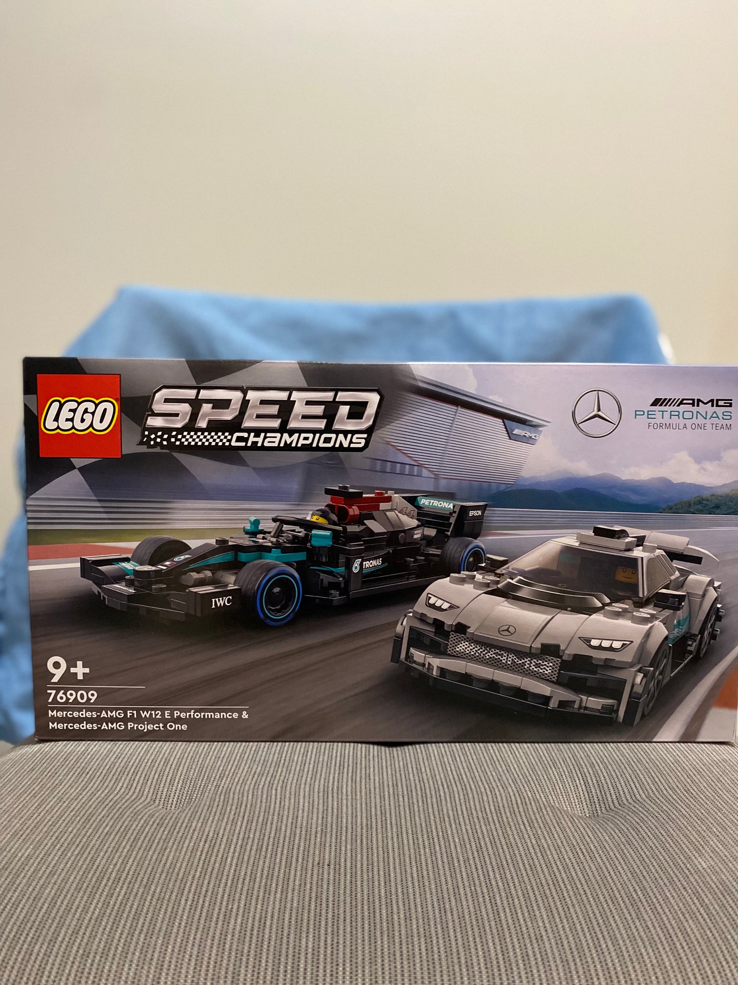 76909 LEGO Speed Champions Mercedes-AMG F1 W12 E Performance & Mercedes-AMG Project One