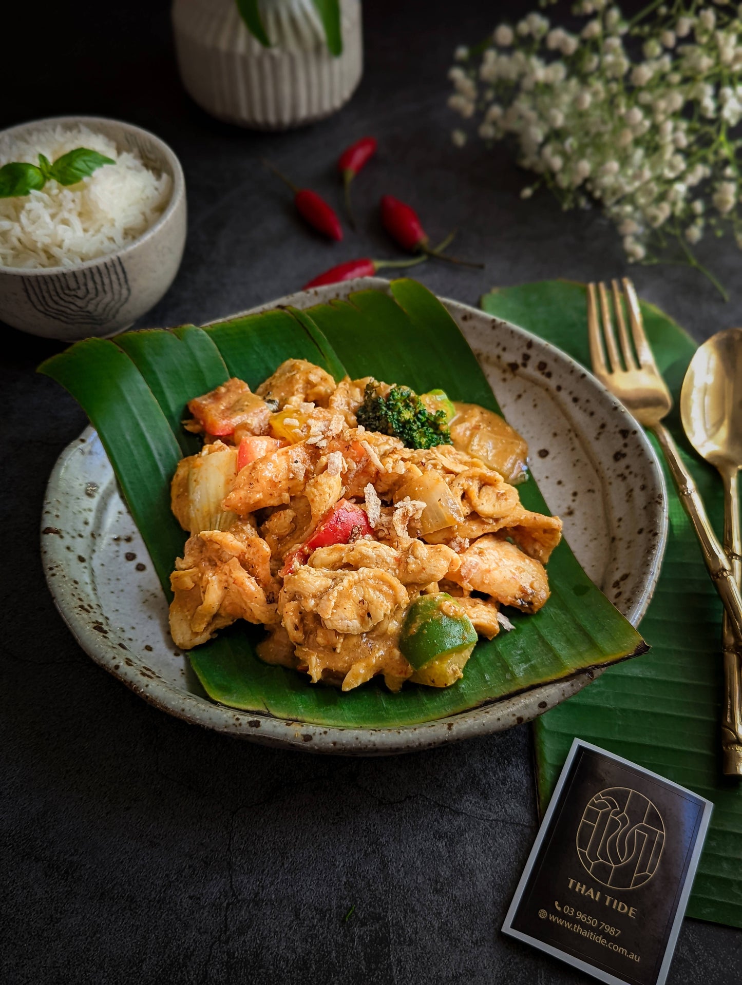 Thai Tide stir fried chicken satay peanut sauce (Meal for Two)