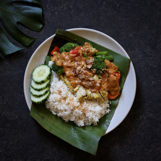 KHAO PAD GAI SATAY (CHICKEN SATAY SAUCE)