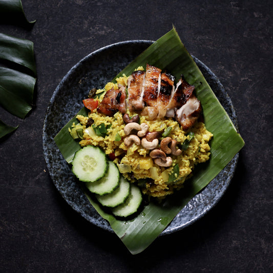 KHAO PAD SUBPAROD GAI YANG (Thai pineapple fried rice with Grilled Chicken)